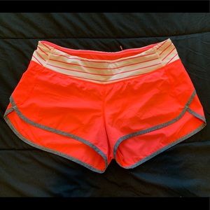 Lululemon / Speed Up Short / Size 8
